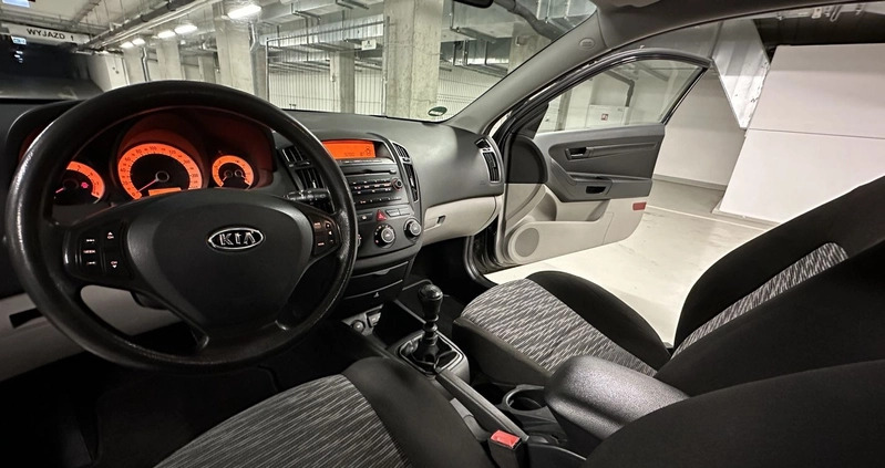 Kia Pro_cee'd cena 17700 przebieg: 175000, rok produkcji 2009 z Pruszków małe 436